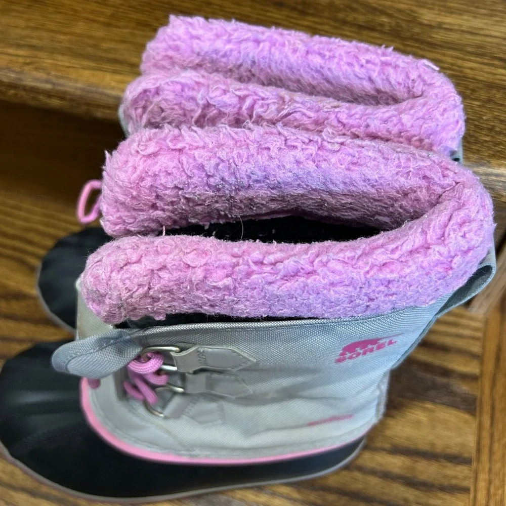 Sorel Yoot Pac Nylon Snow Boots Kids Size 3 Grey Pink Good Waterproof Insulated